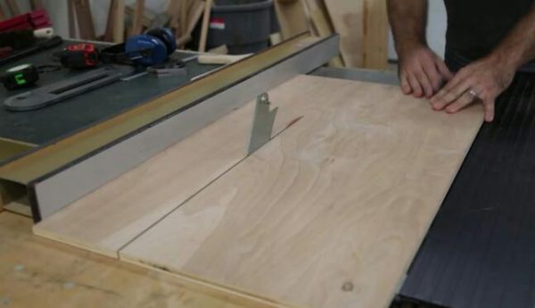 How To Rebate Wood With a Router - 2021 Beginners Guide